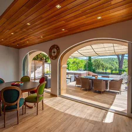 Villa Tropez-golf View *